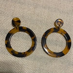 ZENZII Tortoise She’ll Earrings